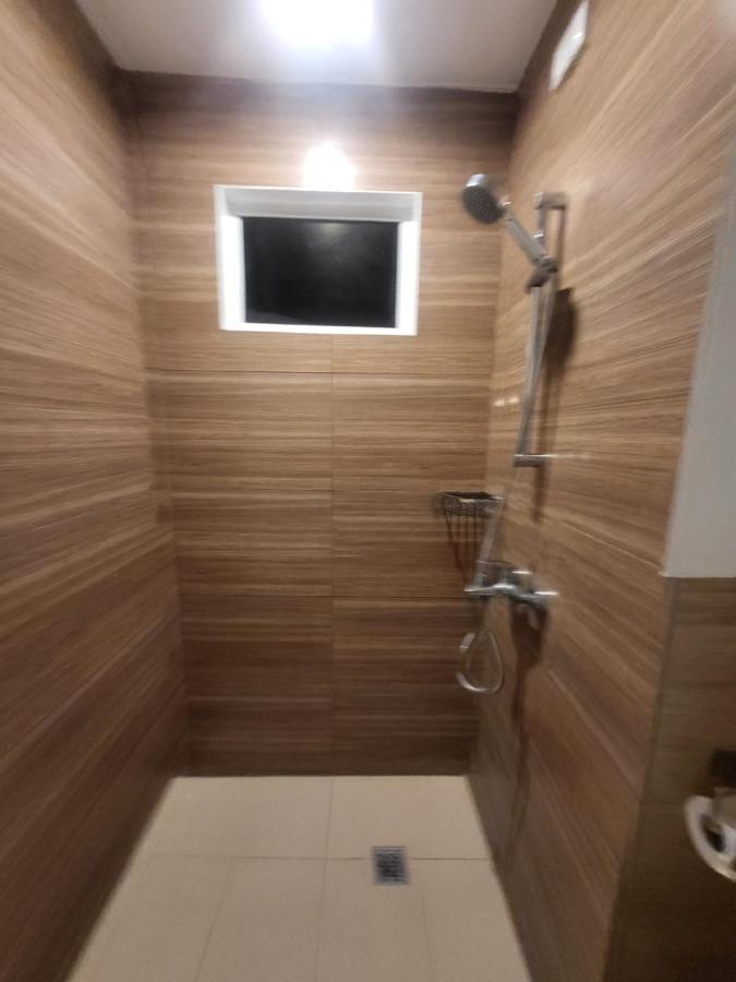 Spacious Minimalist Studio At Matina Enclaves Davao Stadt Exterior foto
